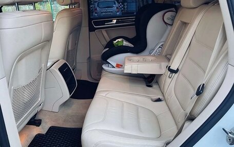 Volkswagen Touareg III, 2012 год, 2 300 000 рублей, 13 фотография