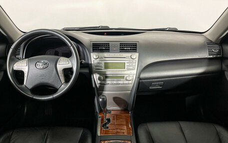 Toyota Camry, 2011 год, 1 550 000 рублей, 12 фотография