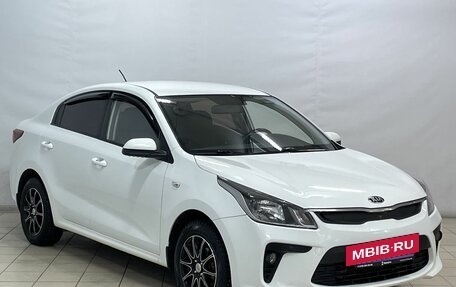 KIA Rio IV, 2017 год, 1 299 000 рублей, 2 фотография