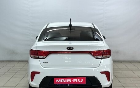 KIA Rio IV, 2017 год, 1 299 000 рублей, 6 фотография