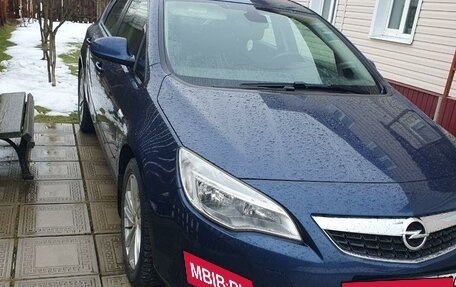 Opel Astra J, 2011 год, 670 000 рублей, 9 фотография