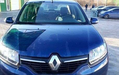 Renault Logan II, 2015 год, 850 000 рублей, 1 фотография