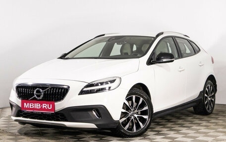 Volvo V40 Cross Country I, 2019 год, 2 199 000 рублей, 1 фотография