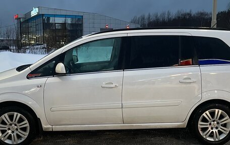 Opel Zafira B, 2011 год, 899 000 рублей, 2 фотография