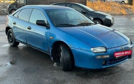 Mazda 323, 1998 год, 120 000 рублей, 2 фотография