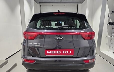 KIA Sportage IV рестайлинг, 2018 год, 1 899 000 рублей, 5 фотография