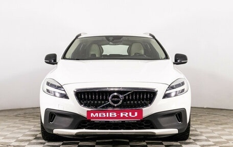 Volvo V40 Cross Country I, 2019 год, 2 199 000 рублей, 2 фотография