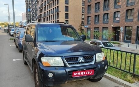 Mitsubishi Pajero III рестайлинг, 2004 год, 690 000 рублей, 1 фотография