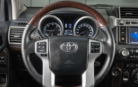 Toyota Land Cruiser Prado 150 рестайлинг 2, 2014 год, 3 499 000 рублей, 15 фотография