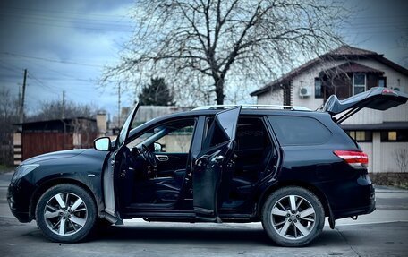 Nissan Pathfinder, 2016 год, 1 999 000 рублей, 7 фотография