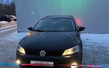 Volkswagen Jetta VI, 2012 год, 1 300 000 рублей, 2 фотография