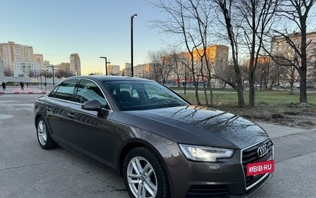 Audi A4, 2017 год, 2 950 000 рублей, 4 фотография