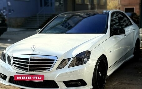 Mercedes-Benz E-Класс, 2011 год, 2 250 000 рублей, 9 фотография