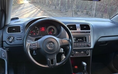 Volkswagen Polo VI (EU Market), 2012 год, 970 000 рублей, 30 фотография