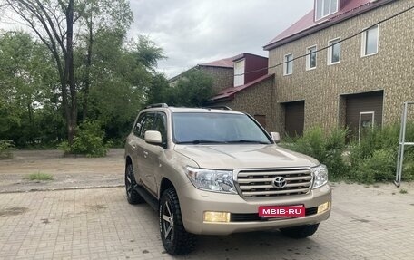 Toyota Land Cruiser 200, 2010 год, 3 000 000 рублей, 1 фотография