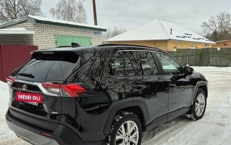 Toyota RAV4, 2021 год, 3 750 000 рублей, 4 фотография