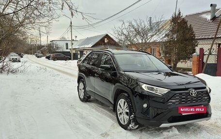 Toyota RAV4, 2021 год, 3 750 000 рублей, 3 фотография