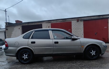 Opel Vectra B рестайлинг, 1996 год, 250 000 рублей, 4 фотография