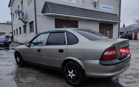 Opel Vectra B рестайлинг, 1996 год, 250 000 рублей, 3 фотография