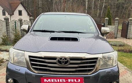 Toyota Hilux VII, 2013 год, 2 800 000 рублей, 5 фотография