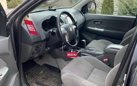 Toyota Hilux VII, 2013 год, 2 800 000 рублей, 27 фотография