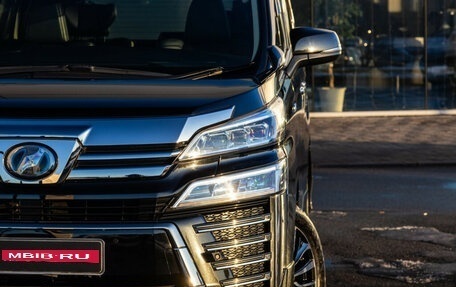 Toyota Vellfire II, 2019 год, 5 200 000 рублей, 3 фотография