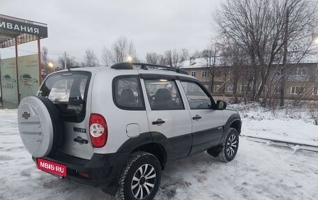 Chevrolet Niva I рестайлинг, 2011 год, 620 000 рублей, 8 фотография