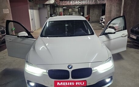 BMW 3 серия, 2015 год, 1 990 000 рублей, 4 фотография