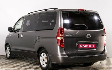 Hyundai H-1 II рестайлинг, 2012 год, 1 690 000 рублей, 7 фотография