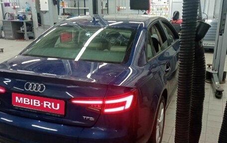 Audi A4, 2017 год, 2 475 000 рублей, 3 фотография