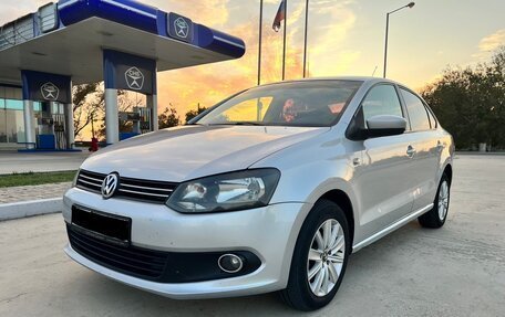 Volkswagen Polo VI (EU Market), 2012 год, 920 000 рублей, 2 фотография