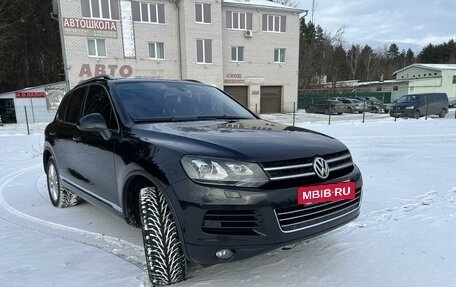 Volkswagen Touareg III, 2011 год, 2 107 000 рублей, 6 фотография