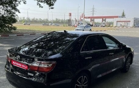 Toyota Camry, 2017 год, 2 800 000 рублей, 3 фотография