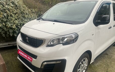 Peugeot Traveller I, 2021 год, 3 650 000 рублей, 3 фотография