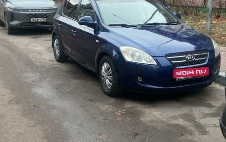 KIA cee'd I рестайлинг, 2009 год, 630 000 рублей, 4 фотография