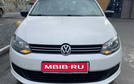 Volkswagen Polo VI (EU Market), 2011 год, 900 000 рублей, 4 фотография