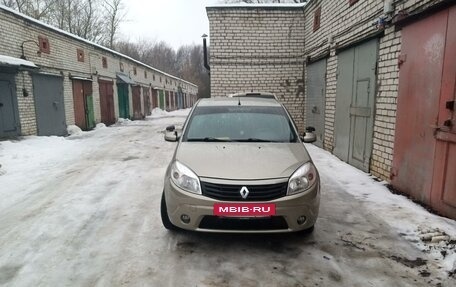 Renault Sandero I, 2011 год, 900 000 рублей, 2 фотография