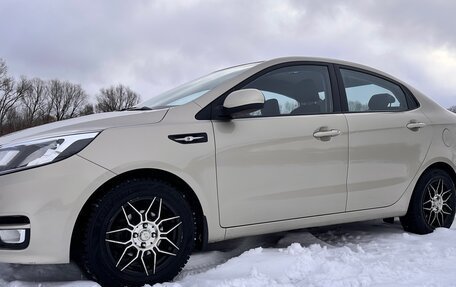 KIA Rio III рестайлинг, 2015 год, 1 057 000 рублей, 2 фотография