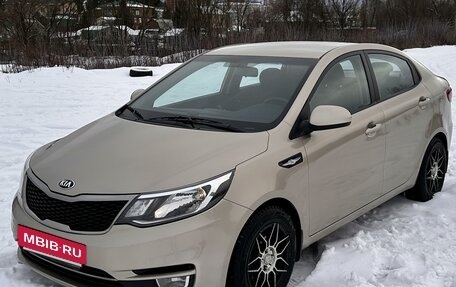 KIA Rio III рестайлинг, 2015 год, 1 057 000 рублей, 10 фотография