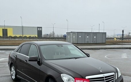 Mercedes-Benz E-Класс, 2012 год, 2 400 000 рублей, 9 фотография