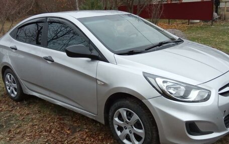 Hyundai Solaris II рестайлинг, 2012 год, 513 000 рублей, 5 фотография