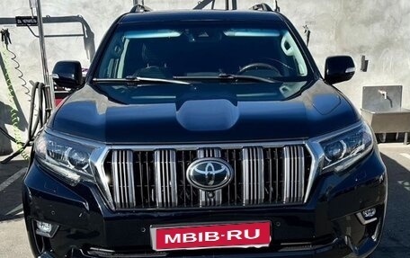 Toyota Land Cruiser Prado 150 рестайлинг 2, 2018 год, 5 650 000 рублей, 1 фотография