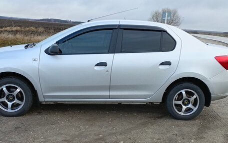 Renault Logan II, 2018 год, 1 255 000 рублей, 21 фотография