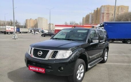 Nissan Pathfinder, 2011 год, 1 650 000 рублей, 2 фотография