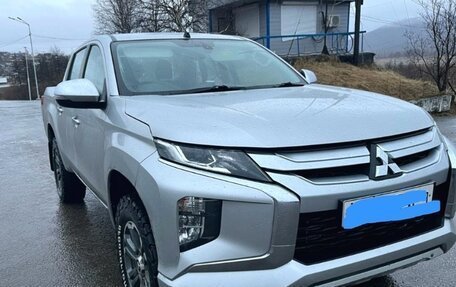 Mitsubishi L200 IV рестайлинг, 2019 год, 1 200 000 рублей, 3 фотография