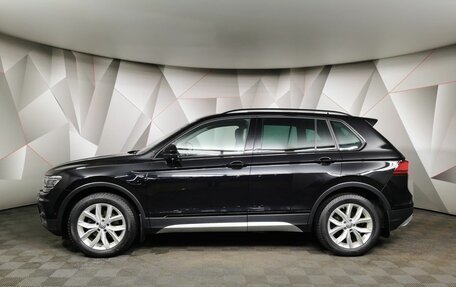 Volkswagen Tiguan II, 2019 год, 2 745 700 рублей, 5 фотография