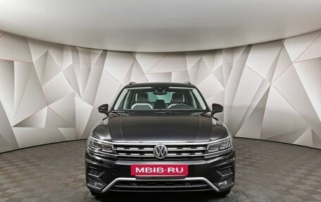 Volkswagen Tiguan II, 2019 год, 2 745 700 рублей, 7 фотография