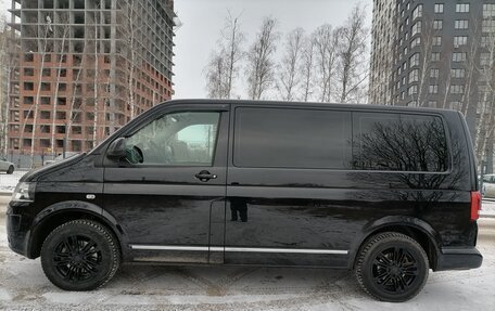 Volkswagen Caravelle T5, 2014 год, 2 450 000 рублей, 2 фотография