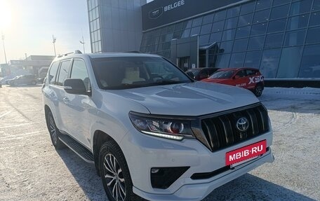 Toyota Land Cruiser Prado 150 рестайлинг 2, 2021 год, 9 130 000 рублей, 3 фотография