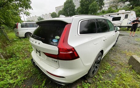 Volvo V60 II, 2019 год, 1 170 000 рублей, 6 фотография